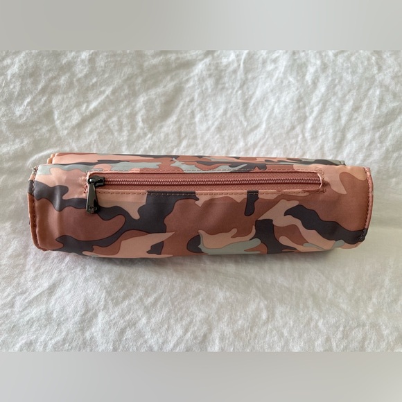 Lug | Camo Pill Organizer | Storage Case | Make Up Brushes/ Pencil Case. - Picture 2 of 7